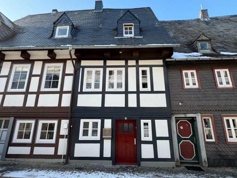  Goslar Einfamilienhaus Klein, aber fein: Fachwerkhaus in perfekter Innenstadtlage!