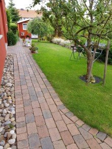 6a9566a0 bcbd 49fe 995e 4b43f08393e2 Privatoase mit modernen Komfort im Architektenhaus